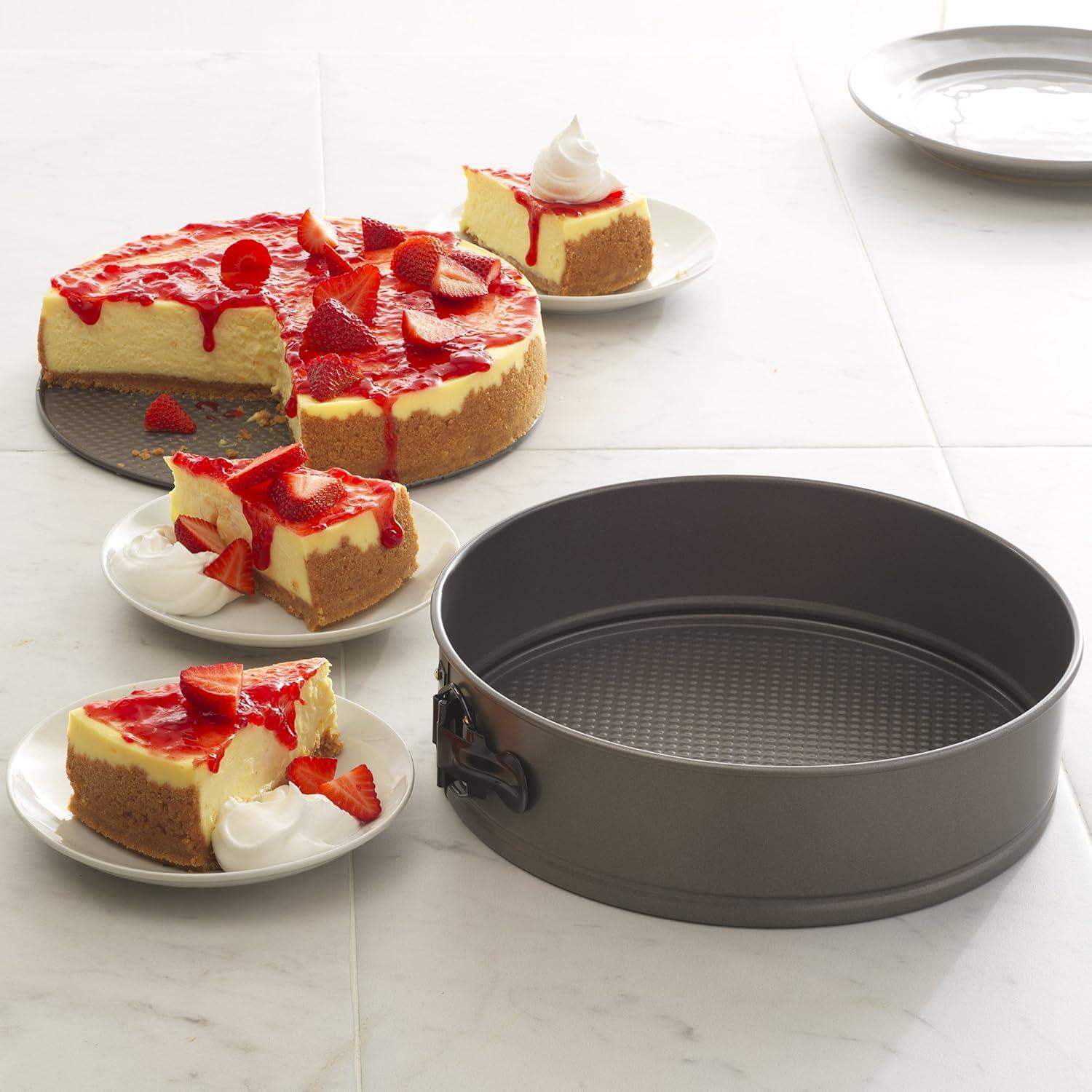 imageGoodCook Everyday Nonstick Steel 3pc Springform Set 85quot 95quot 1025quot Gray